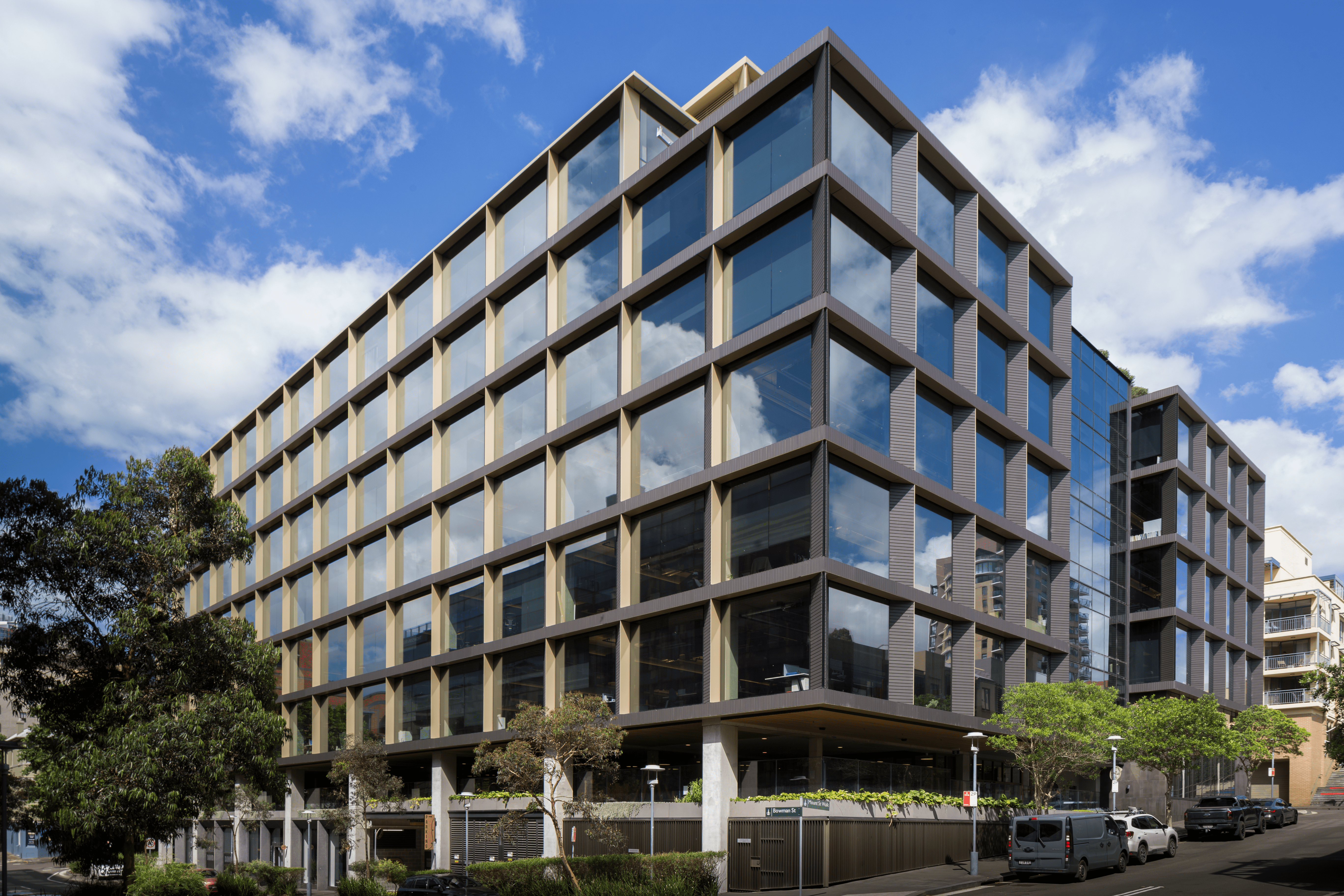 21 Harris St